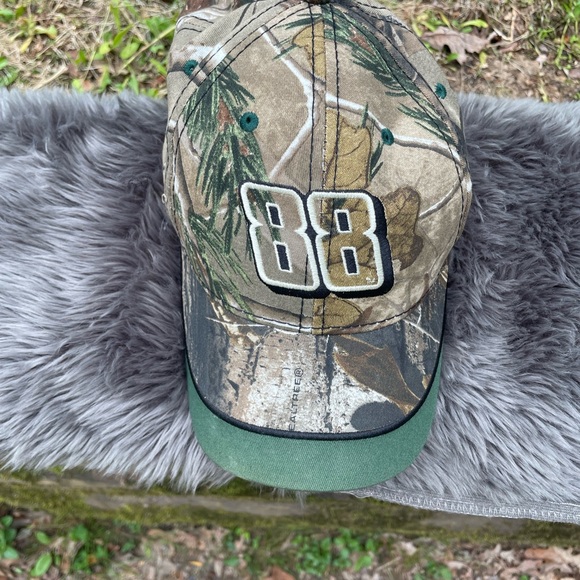 NWT NASCAR Hendricks Motorsport #88 Camo Hat Winners Circle - Picture 5 of 9